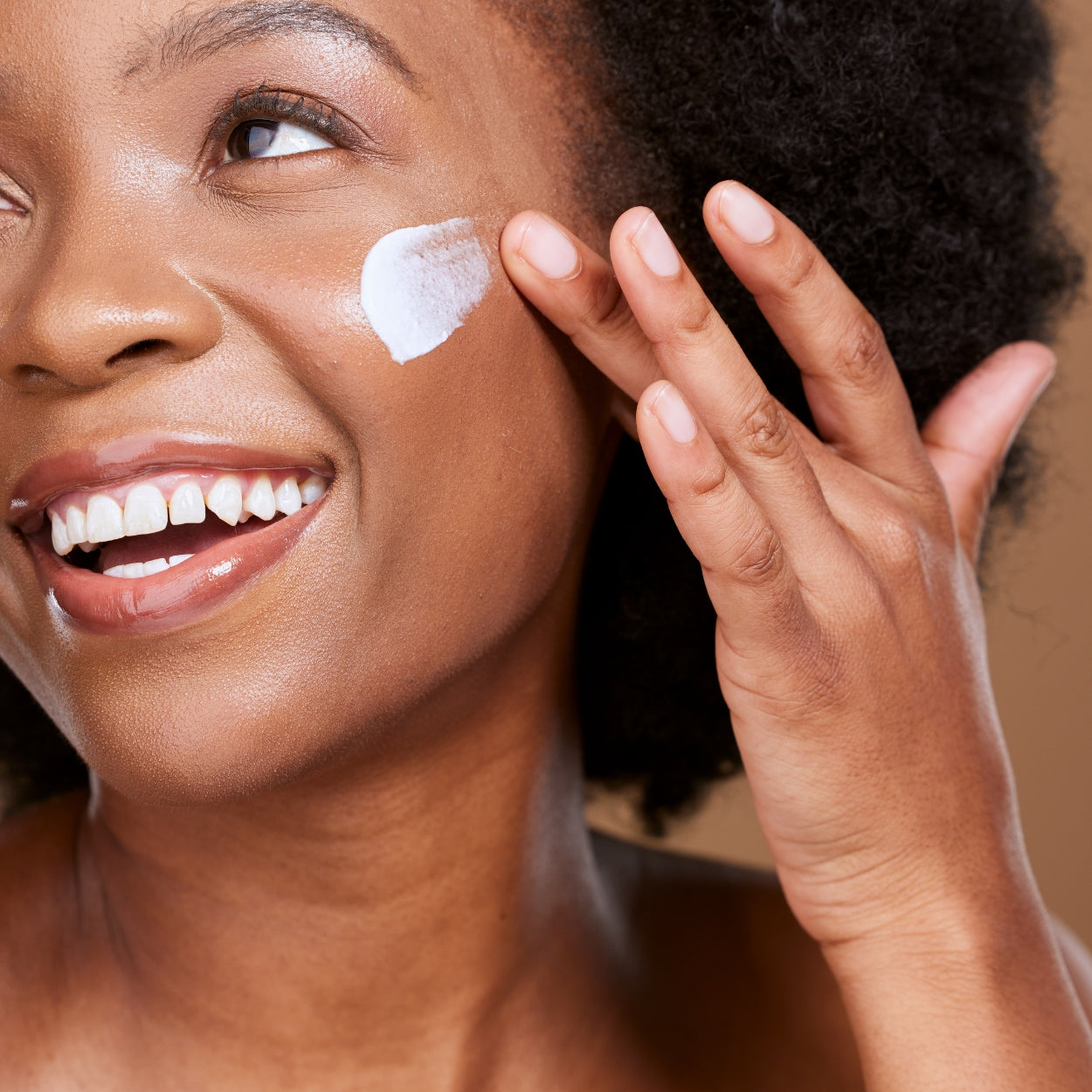 The Damp Skin Myth: When You Really Need to Moisturise After a Shower